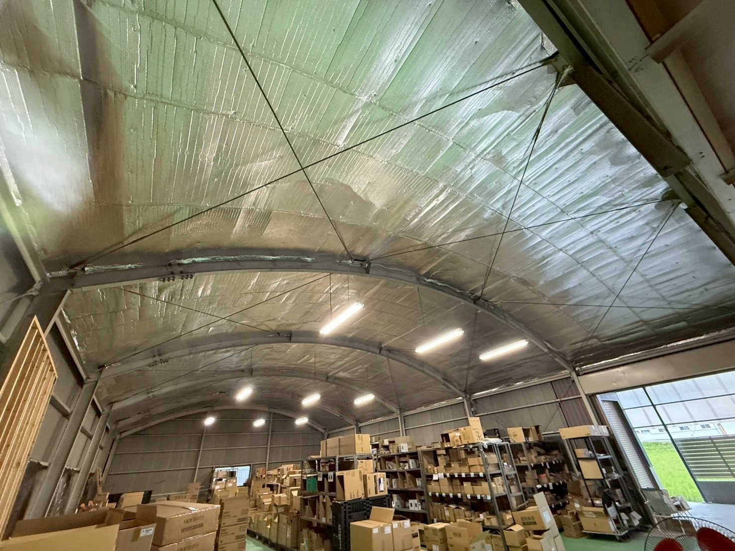 サーモバリア屋根下工法の施工イメージ
